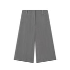 Women's Minimalist Solid Color Long Casual Shorts