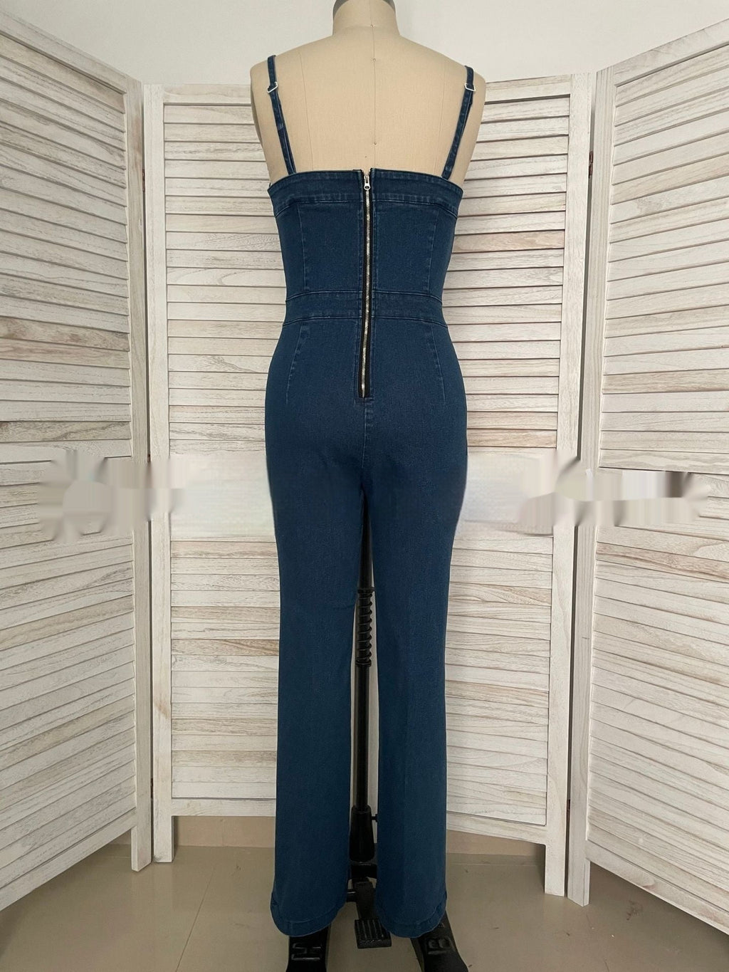 Women Sleeveless Denim Jumpsuit V Neck Wide Leg Flared Jumpsuit High Waist Back Zipper Slim Fit Denim Jumpsuit Jeans Overalls