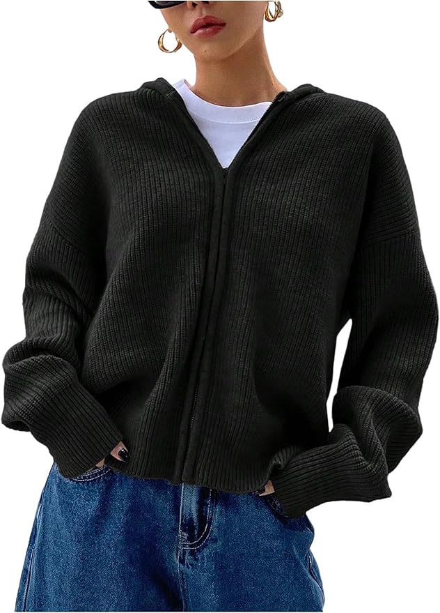 Loose Fitting Casual Cardigan Sweater With A Chunky Knit And Zipper