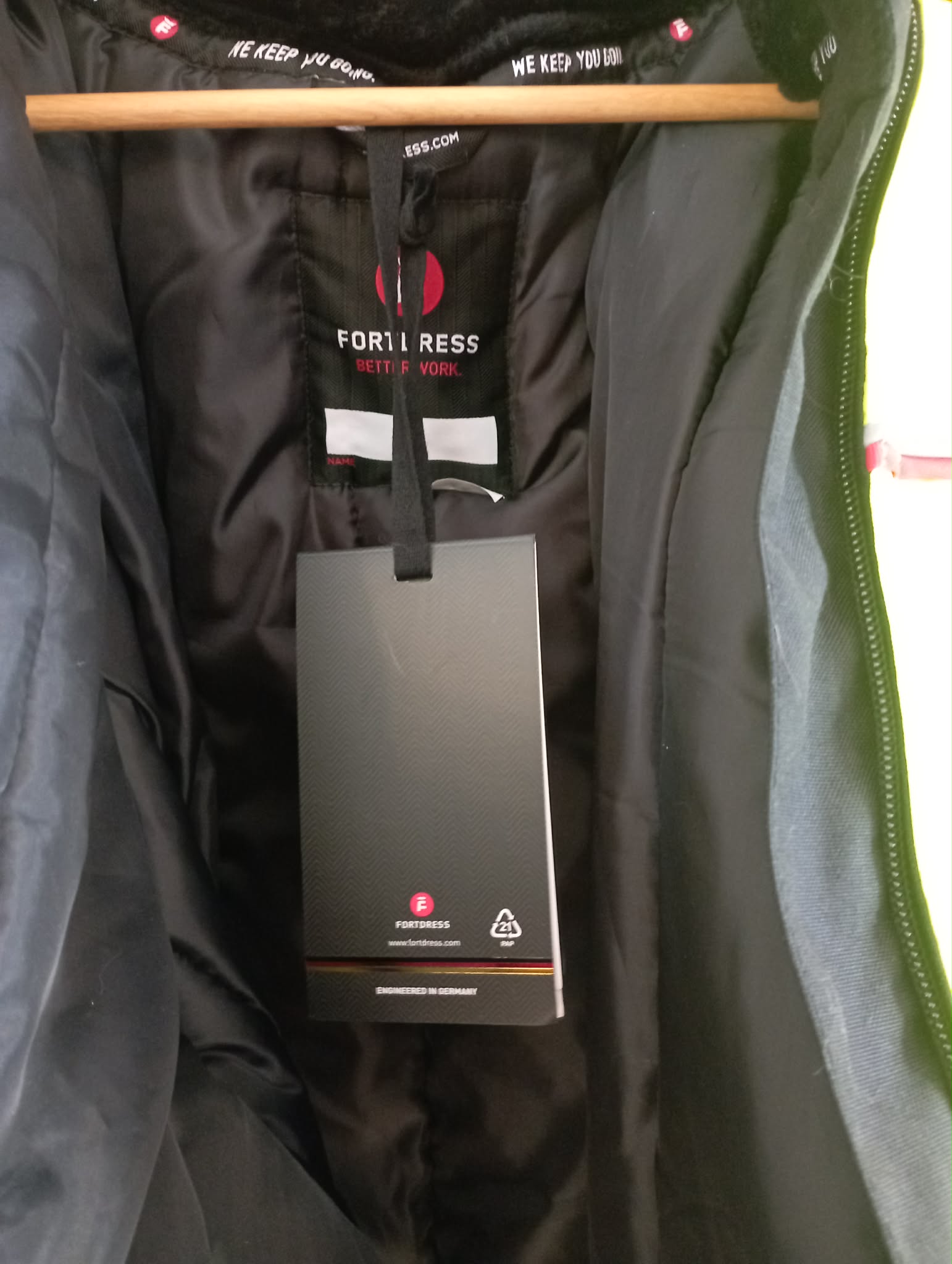 NEW with tag FORTDRESS HIGH PADDING OUTDOOR/FREEZER HIGH POLAR VISE XL JACKET (Original price £100+) NOW ONLY £49.99 - HUGE SAVINGS