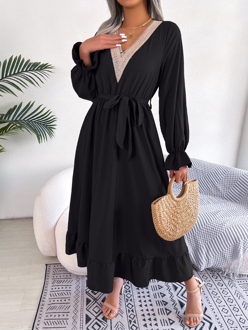 Women's Elegant V-Neck Lace Waist-Defined Hem Ruffle Maxi Dress