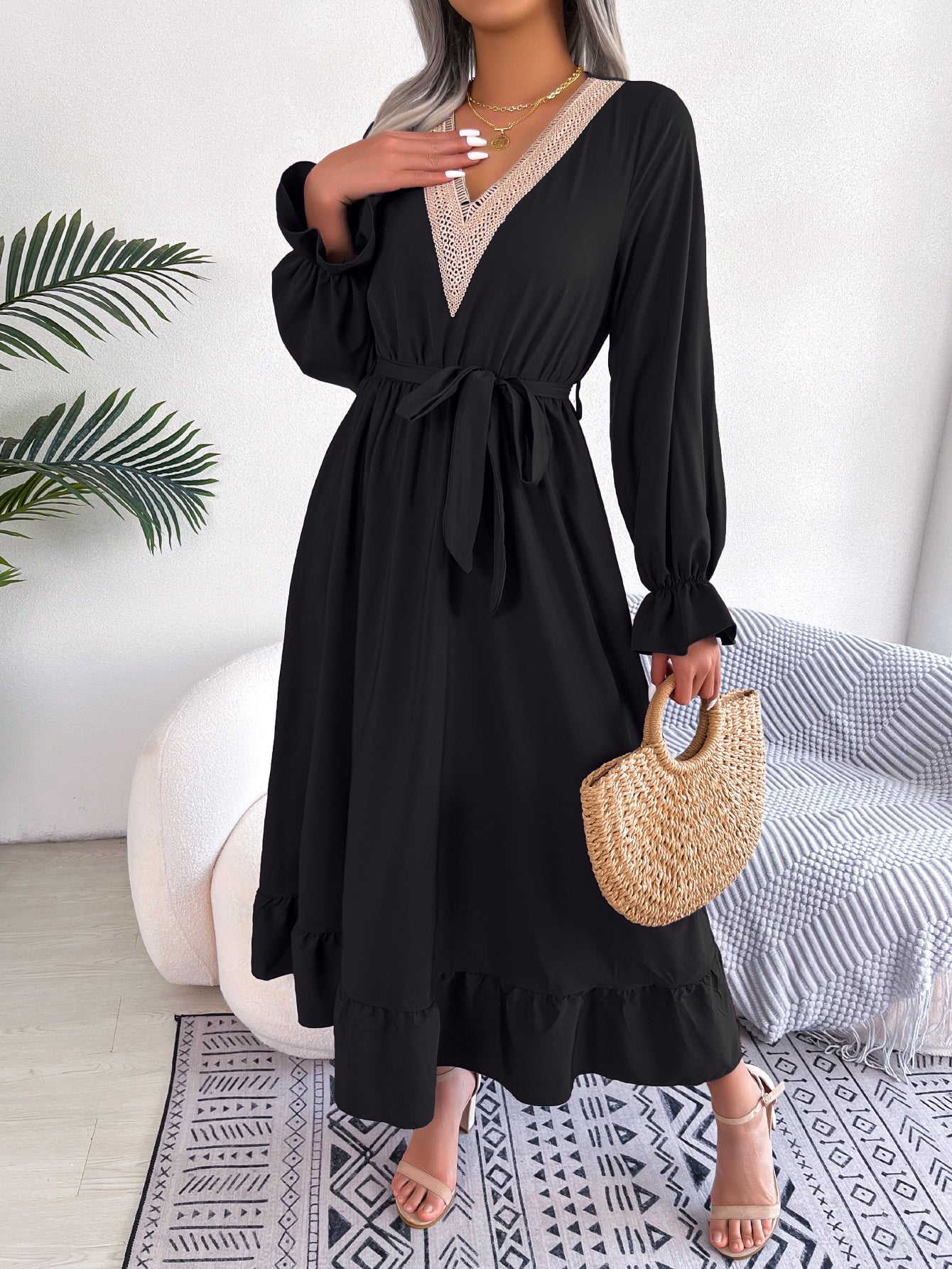 Women's Elegant V-Neck Lace Waist-Defined Hem Ruffle Maxi Dress