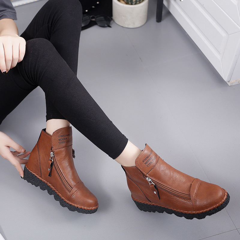 Martin boots with round toe and thick soles