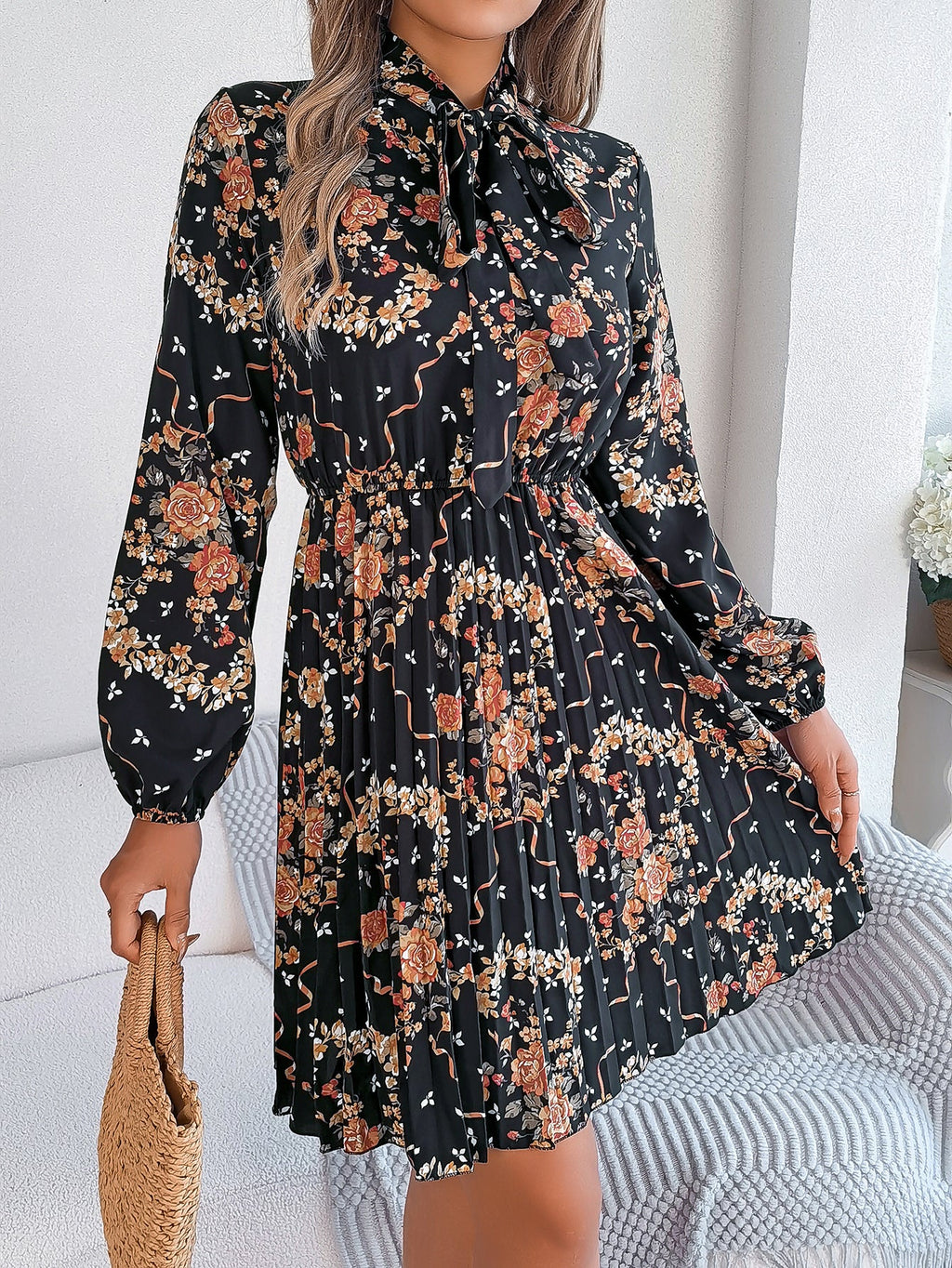 Women's Elegant Floral Tie-Waist Long Sleeve Pleated Maxi Dress