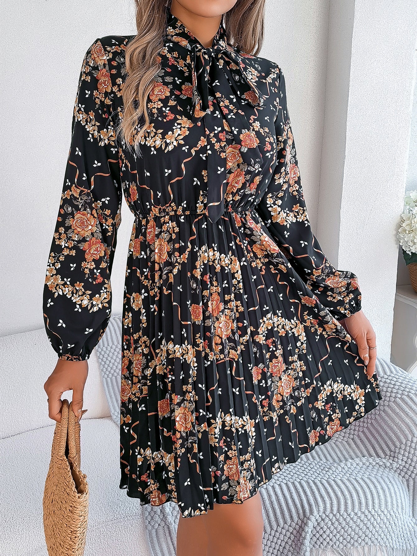 Women's Elegant Floral Tie-Waist Long Sleeve Pleated Maxi Dress
