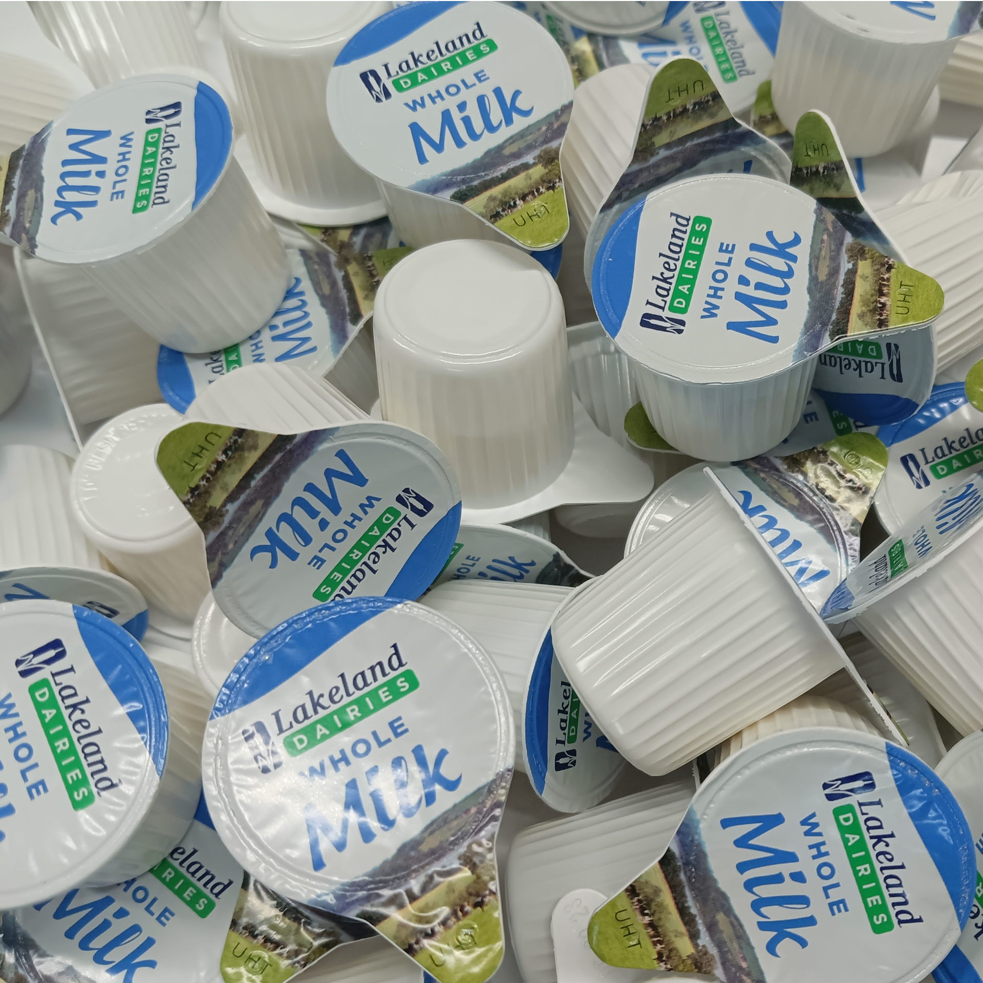 120x Semi Skimmed vs Whole Milk 12ml Pots UHT Long Life Jiggers Portion Lakeland