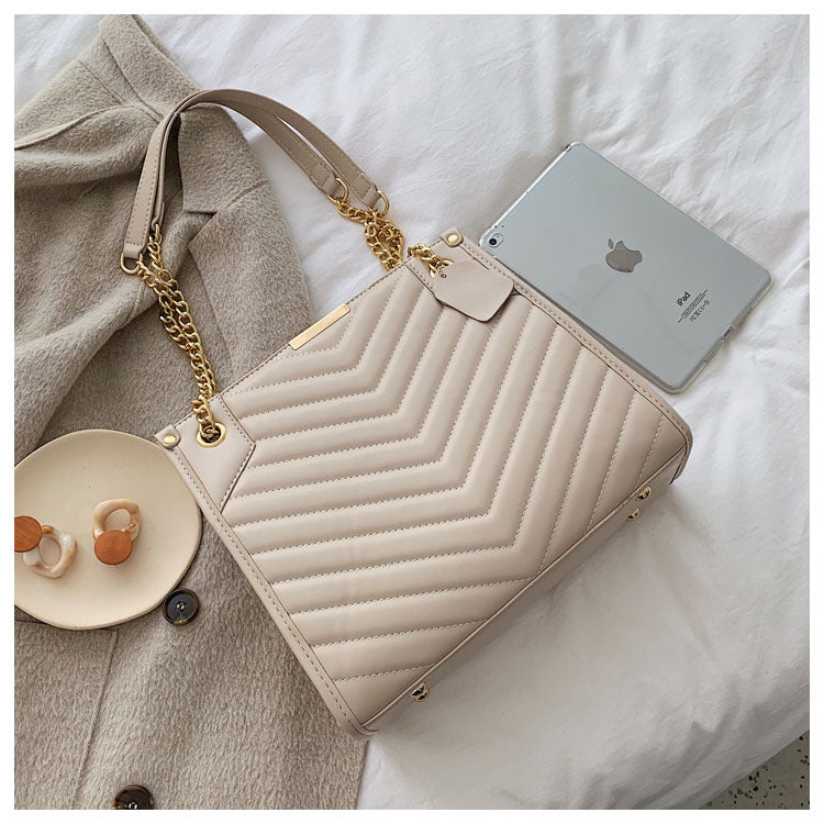 New Style Ladies Bucket Handbag with Chain