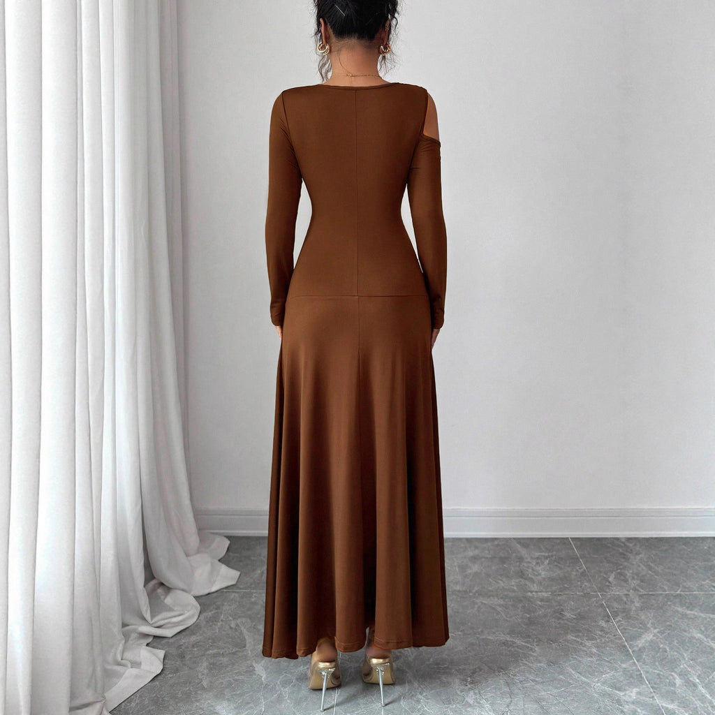 Women's Solid-color Off-shoulder Long-sleeve Top With Metal-decorated Dress