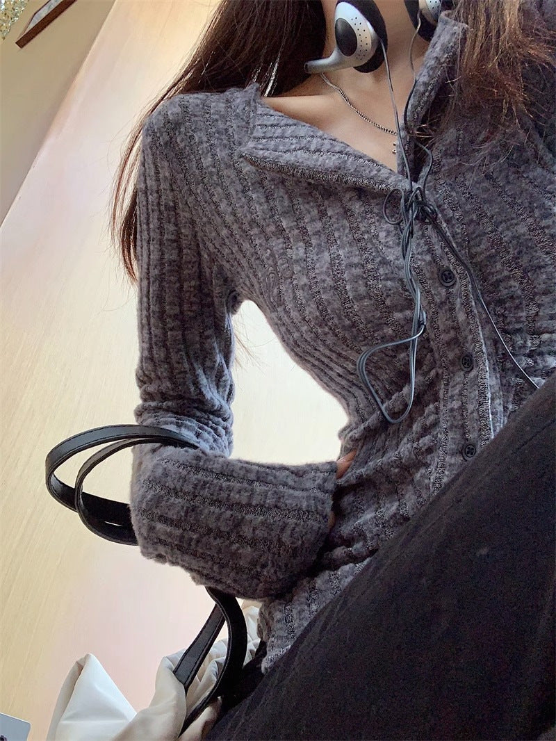 Women's Autumn Age-reducing Lapel Slim-fit Cardigan