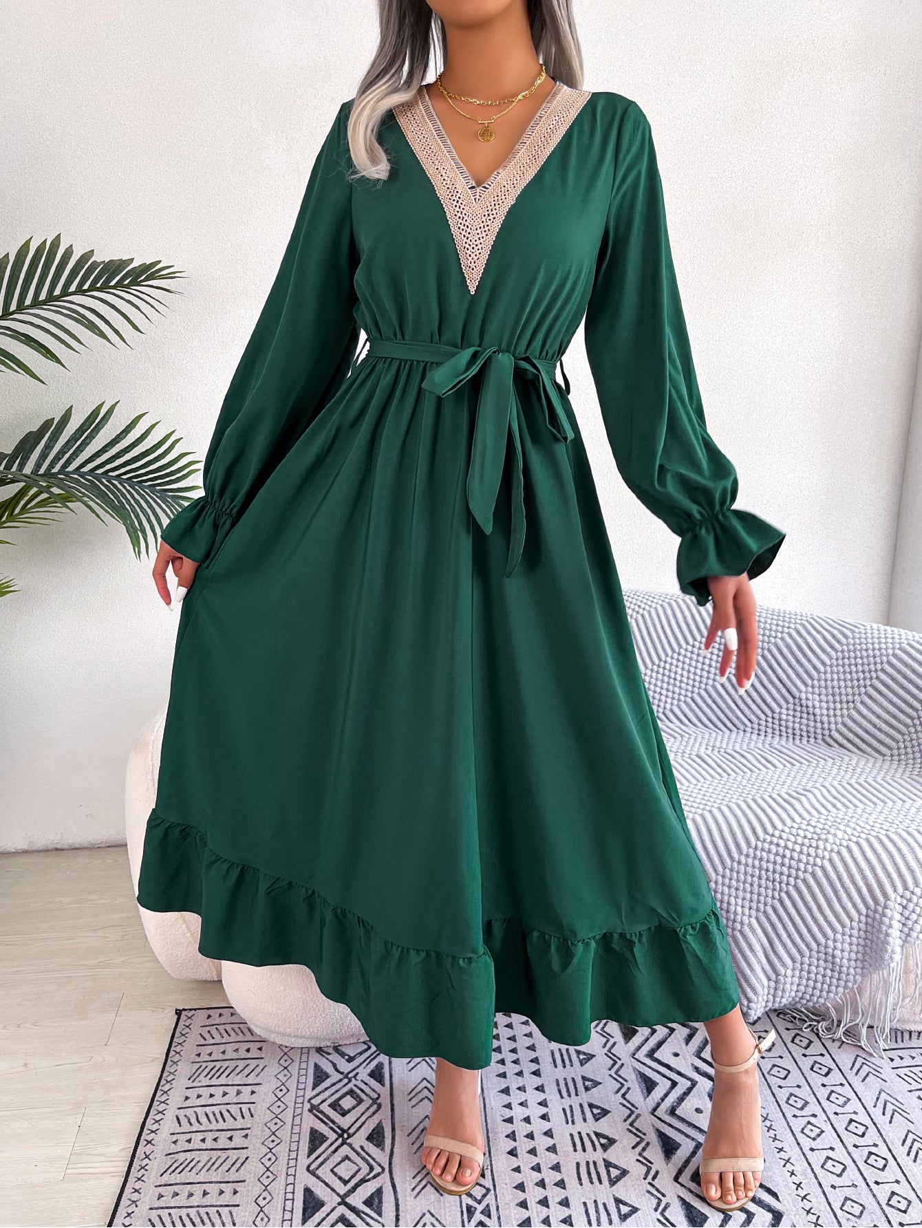 Women's Elegant V-Neck Lace Waist-Defined Hem Ruffle Maxi Dress