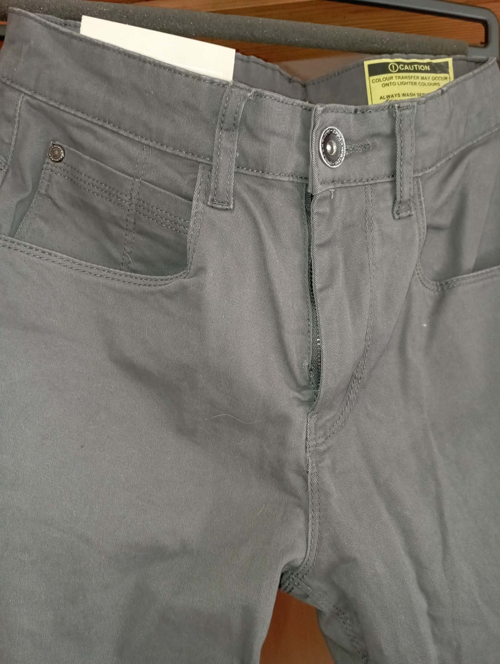 NEW with tag - MENS KRUZE DNM size 28s GREY