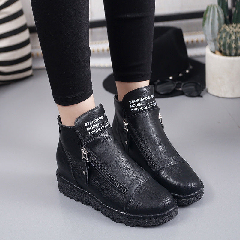 Martin boots with round toe and thick soles