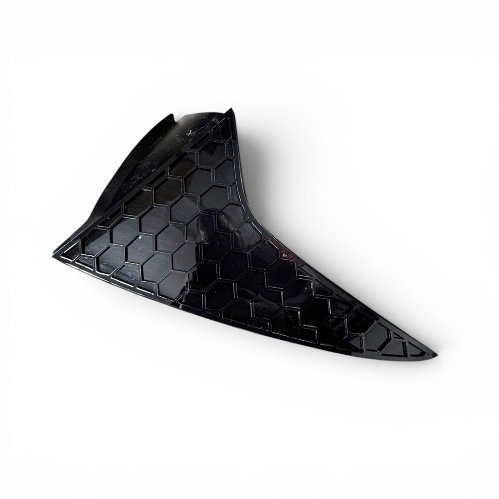 Ford Focus MK4 & MK4.5 (All Models) Rear Window Side Cover (Hex Design) - Hatchback Only