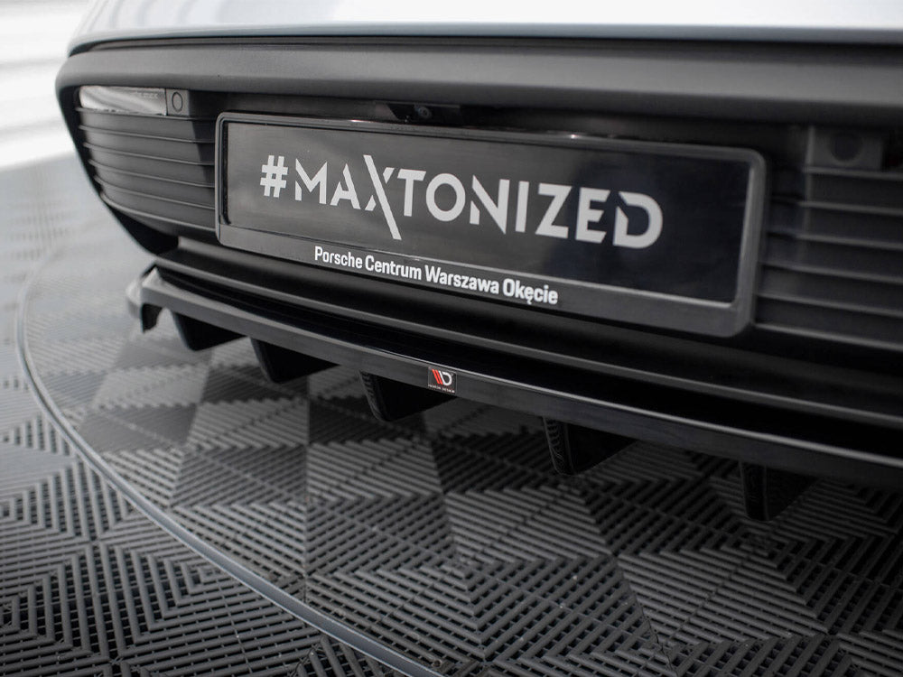 Maxton Design - CENTRAL REAR SPLITTER (VERTICAL BARS) PORSCHE TAYCAN / TAYCAN 4 / TAYCAN 4S / TAYCAN GTS MK1