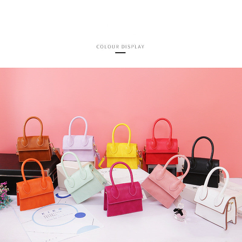 New PU Student Fashion Personality Korean Style Simple Retro Messenger Handbag