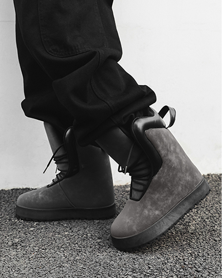 Trendy Oversized High-Top Puffer Boots