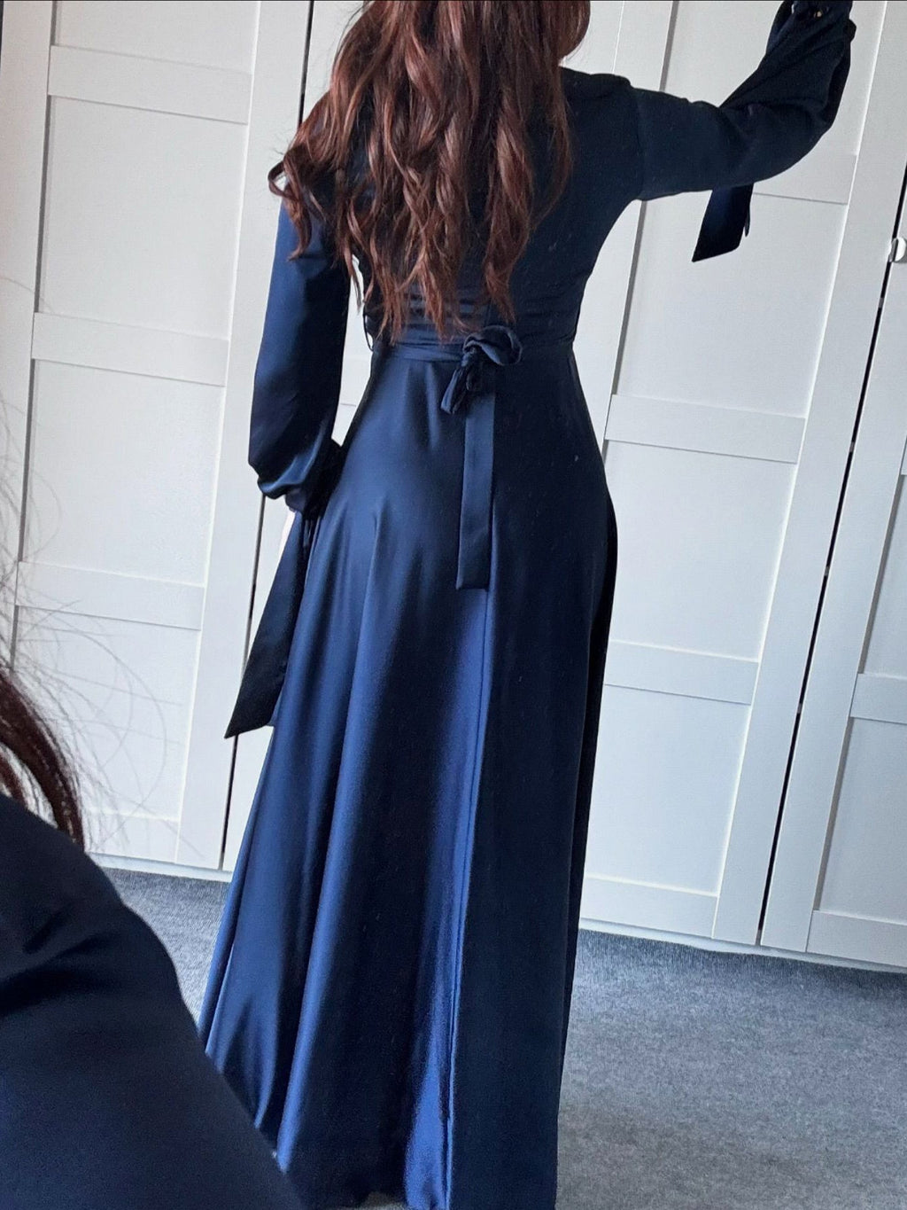 Women's Satin Plunge Neck Long Sleeve Maxi Dress - Elegant Evening Gown