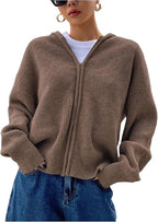 Loose Fitting Casual Cardigan Sweater With A Chunky Knit And Zipper