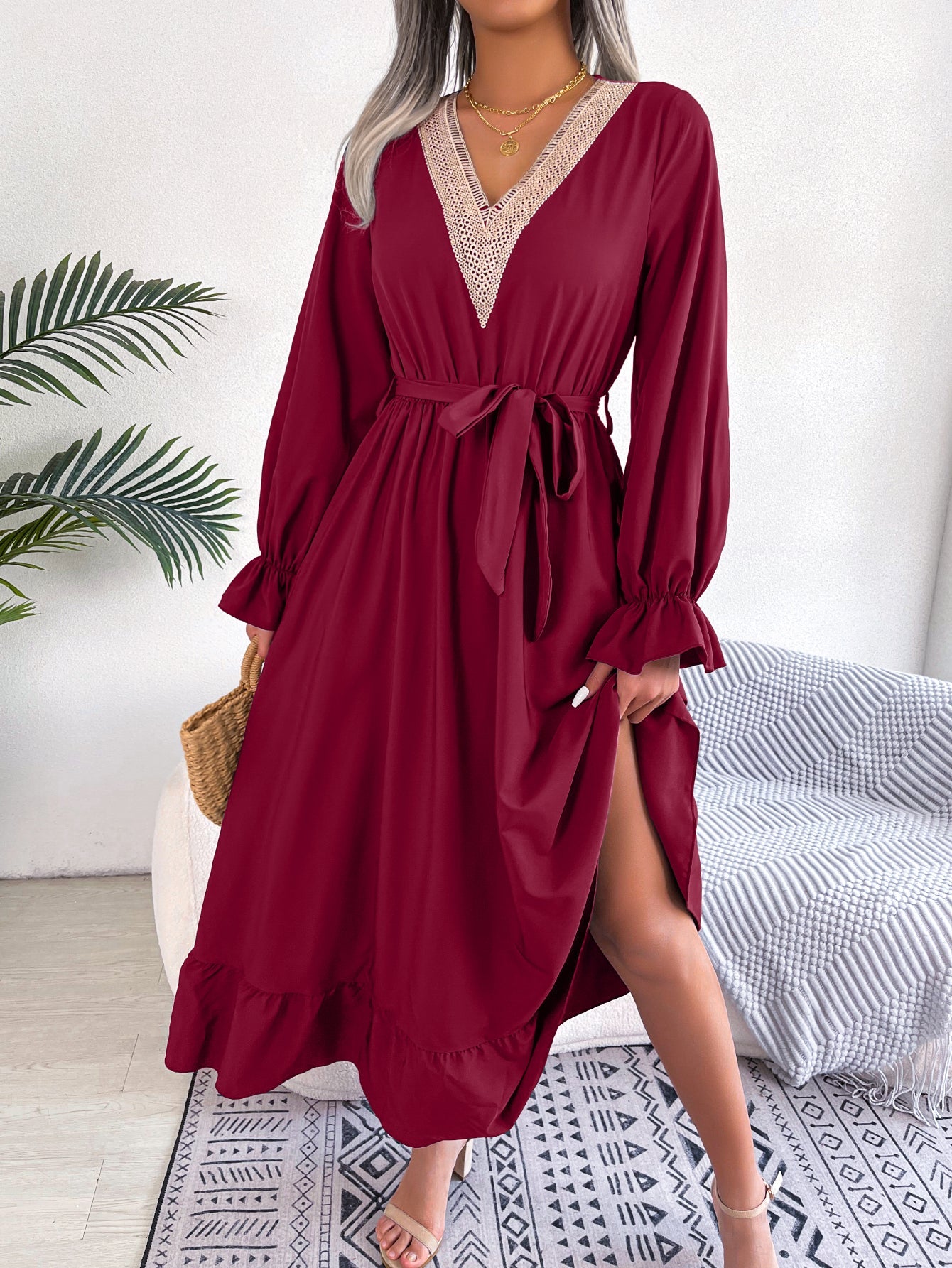 Women's Elegant V-Neck Lace Waist-Defined Hem Ruffle Maxi Dress