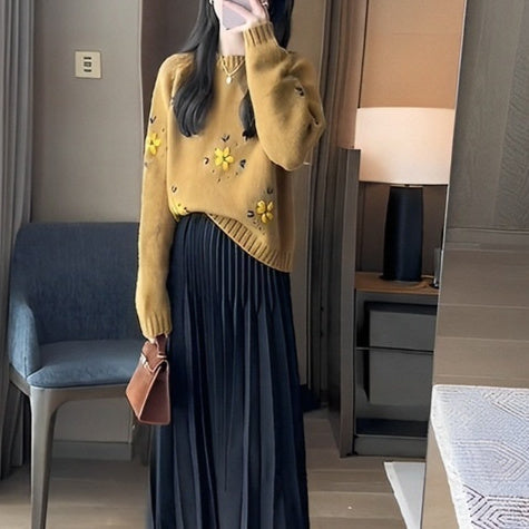 Orange-gelber Vintage Pullover mit Stickerei für Damen im entspannten und lässigen Stil