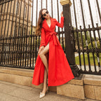 Long trench coat with dark buckle