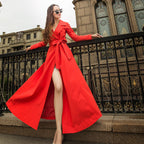 Long trench coat with dark buckle
