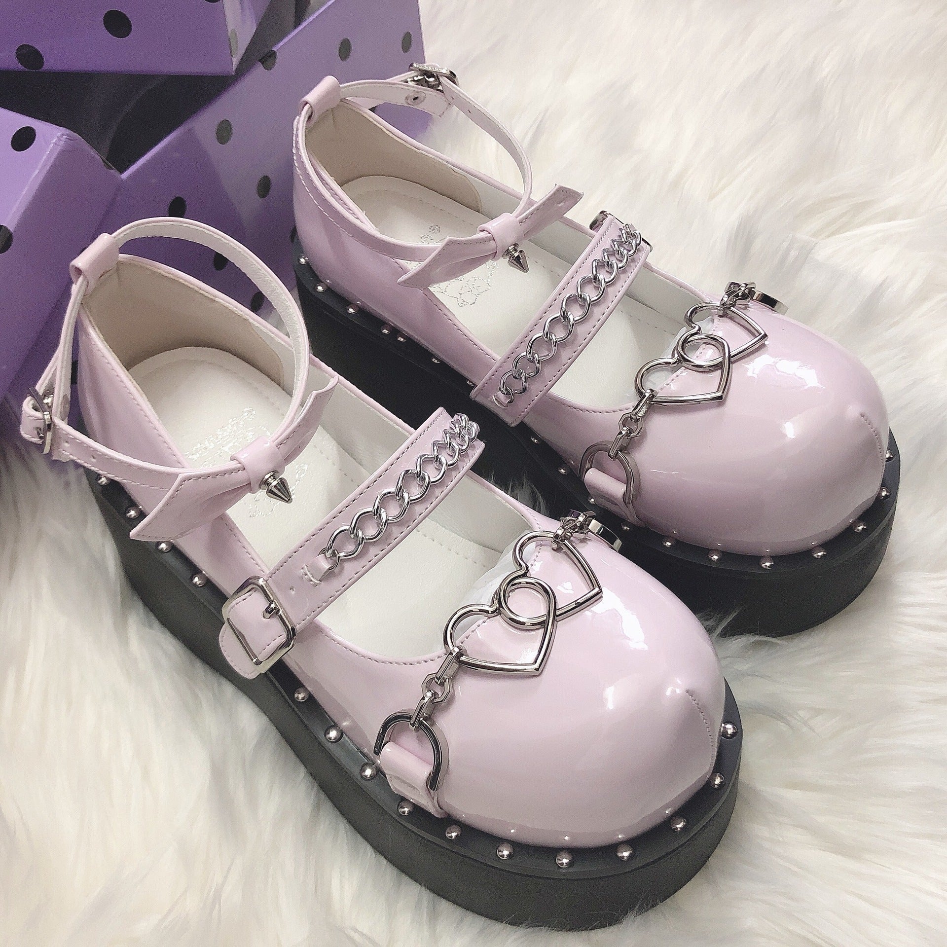 Women's Heightened Thick Bottom Chain Retro British Style Leather Shoes
