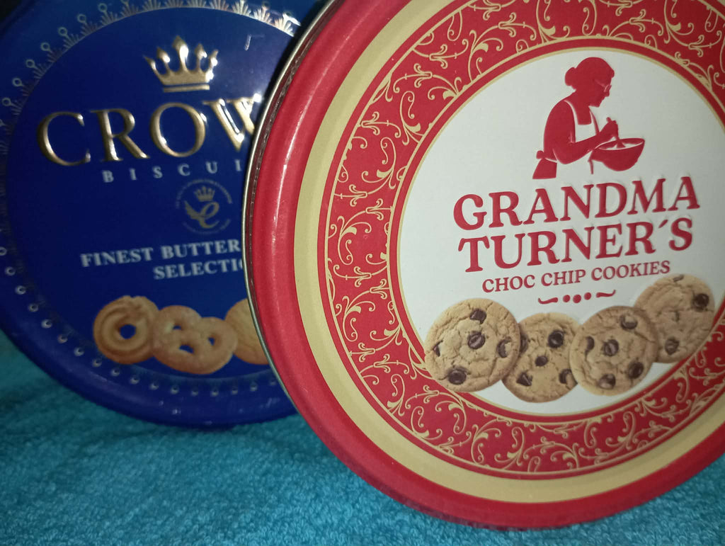 GRANDMA TURNER CHOC CHIP COOKIES 140G & CROWN BUTTER COOKIES SELECTION 140G