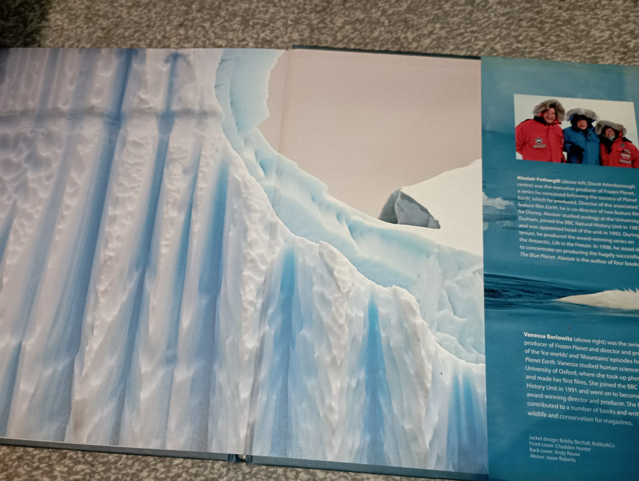 BOOK : FROZEN PLANET (ripped cover)