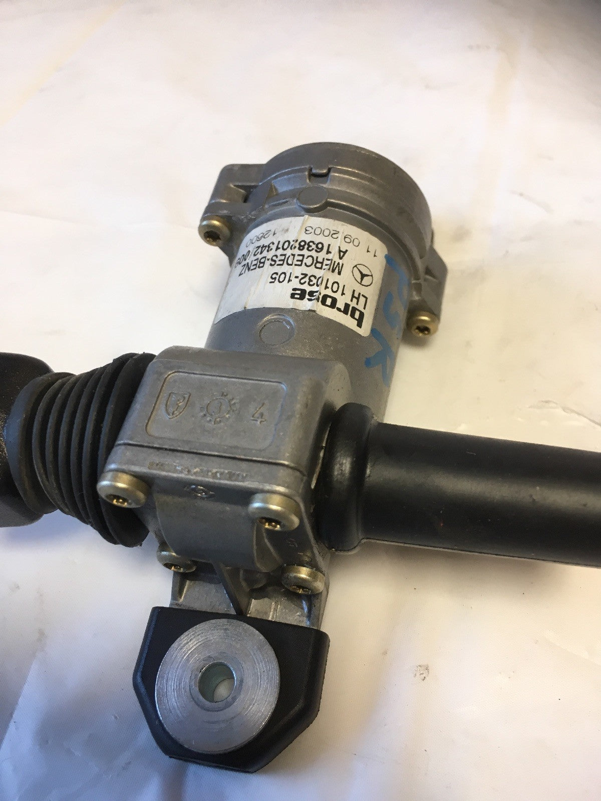 Opening Rear Quarter Left Window Motor 1638201342 From MERCEDES W163