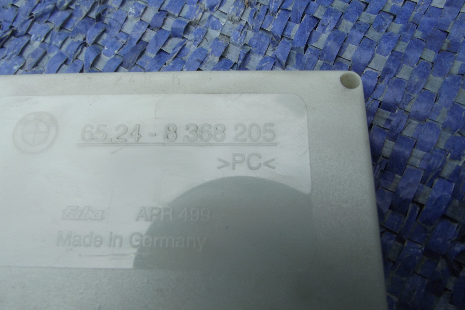 REAR WINDOW AERIAL ANTENNA  AMP 65248368205  from BMW E46 316 SE SALOON 1999