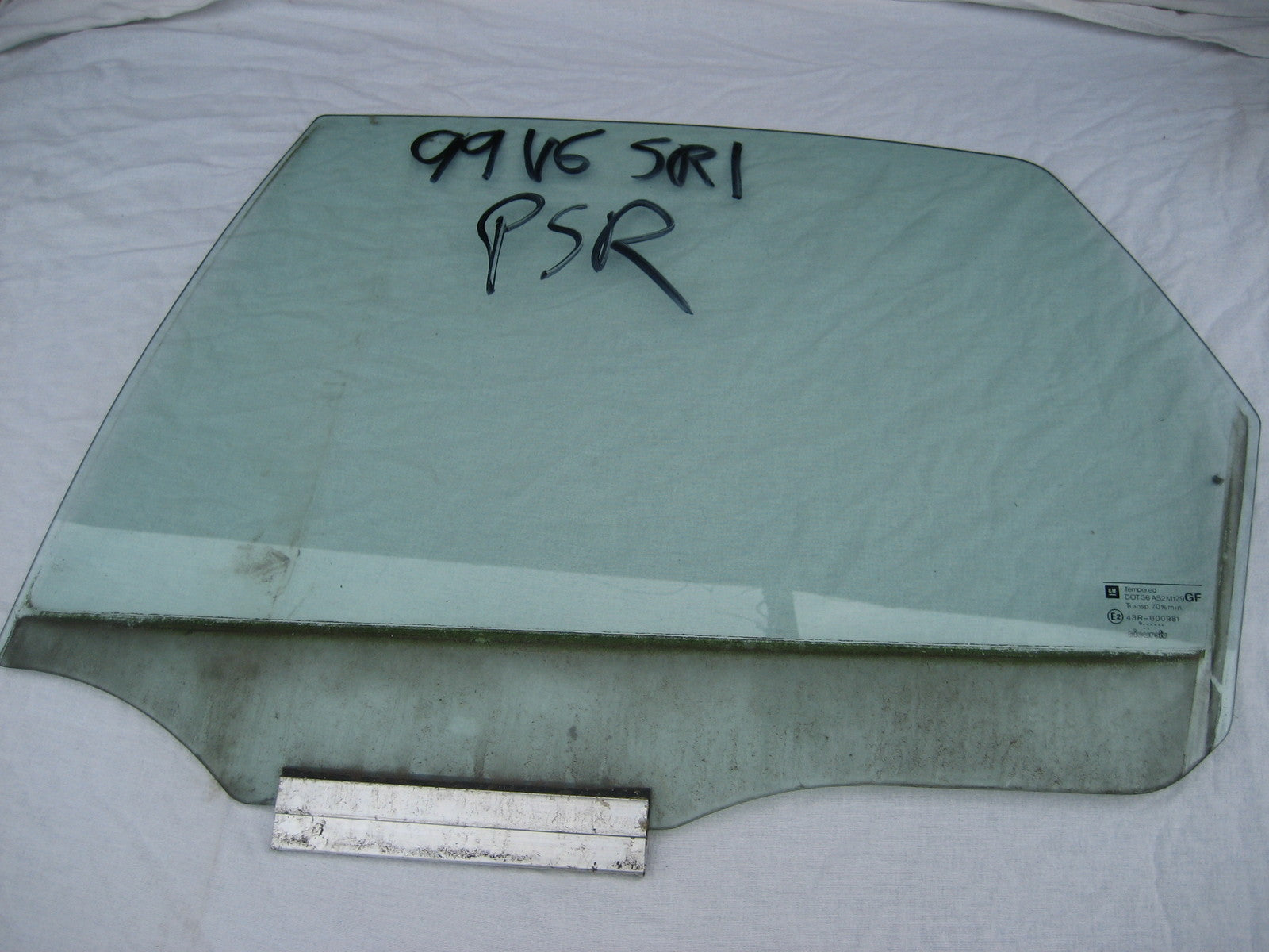 WINDOW GLASS LEFT REAR from VAUXHALL VECTRA B SRi SALOON 1999