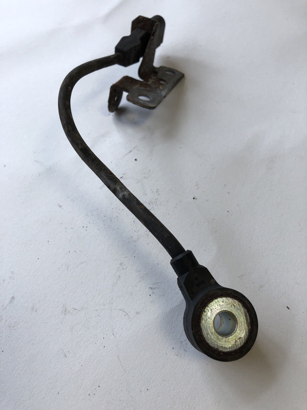 Knock Sensor 3.2 Engine From a Porsche 955 Cayenne 01-06