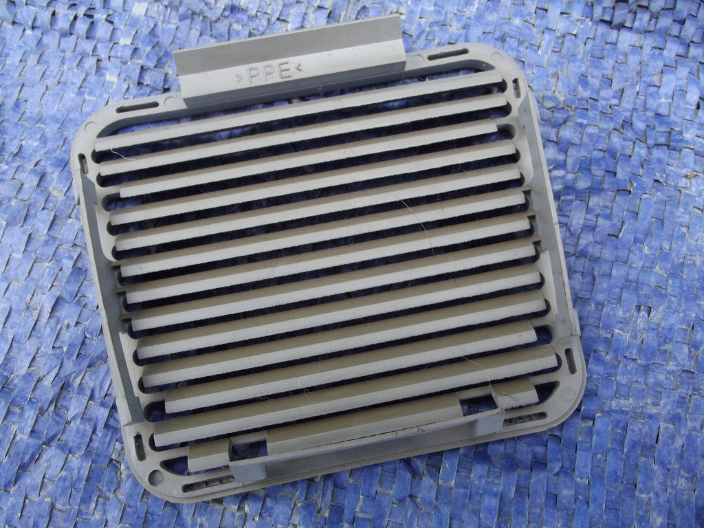 CENTRAL MIDDLE HIGH BRAKE LIGHT ACCRESS GRILL   from BMW E36 3 SERIES COUPE