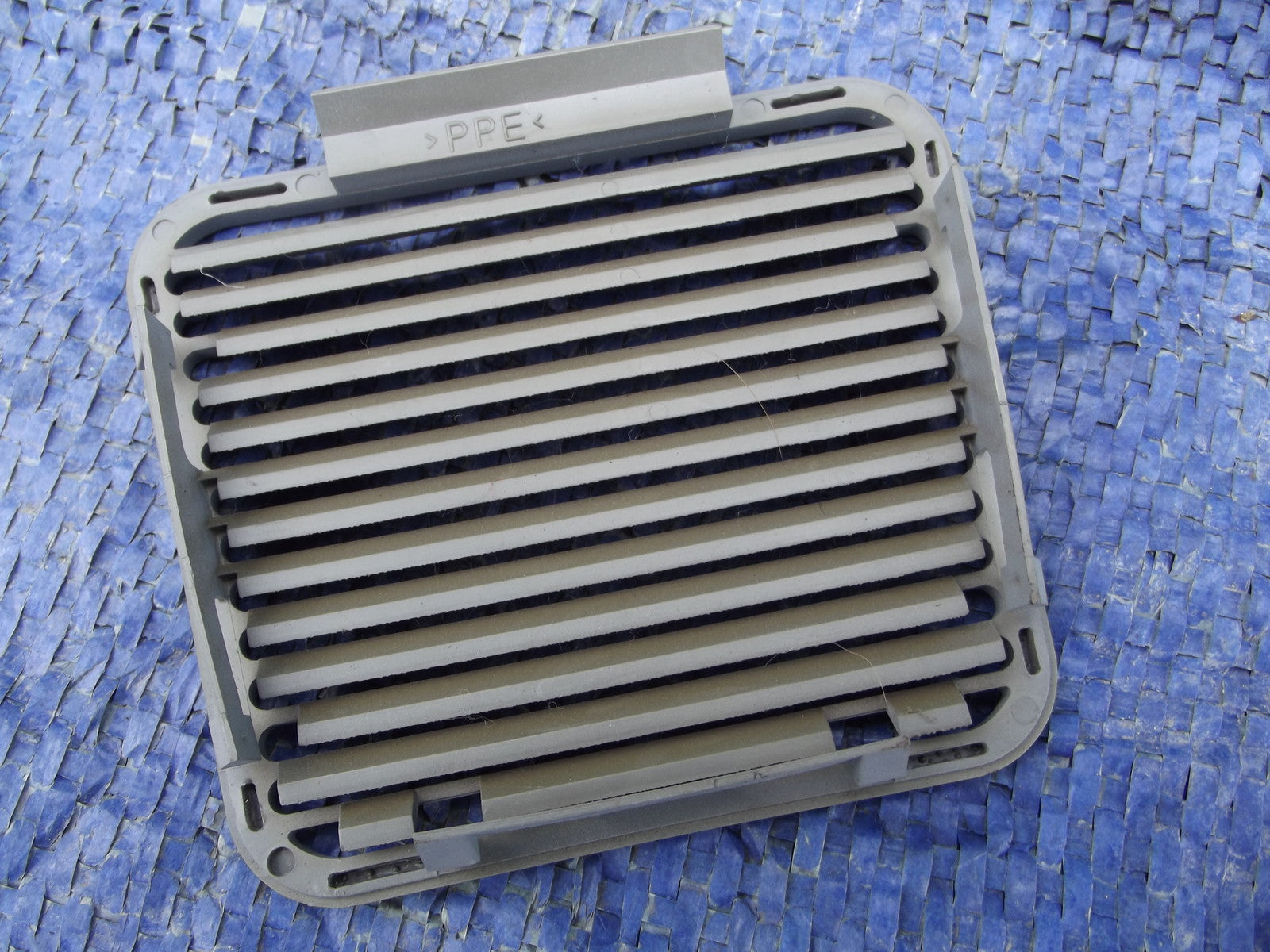 CENTRAL MIDDLE HIGH BRAKE LIGHT ACCRESS GRILL   from BMW E36 3 SERIES COUPE
