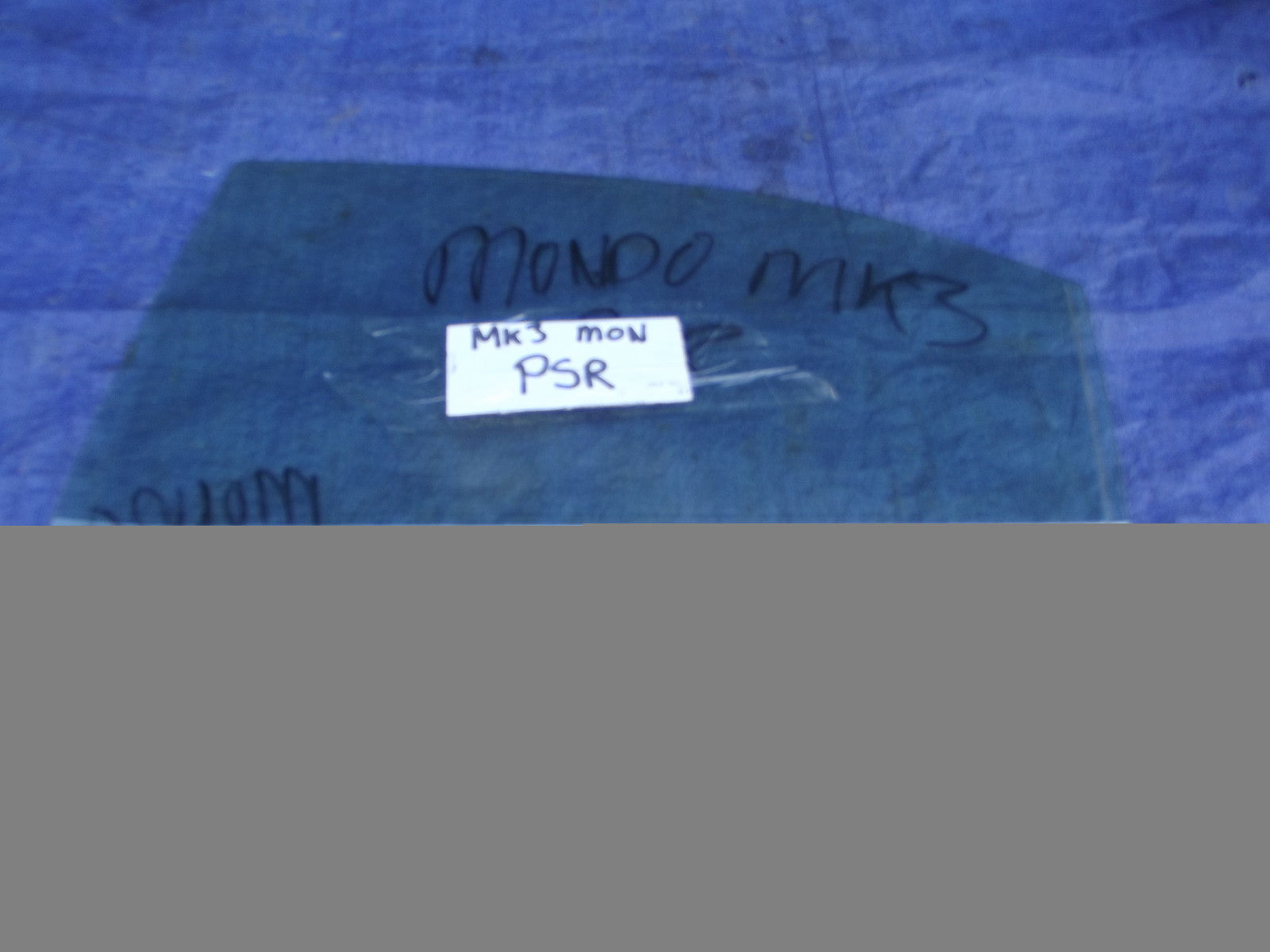 REAR DOOR WINDOW GLASS LEFT N/S From a FORD MONDEO 2.0 ZETEC 2002 MK3