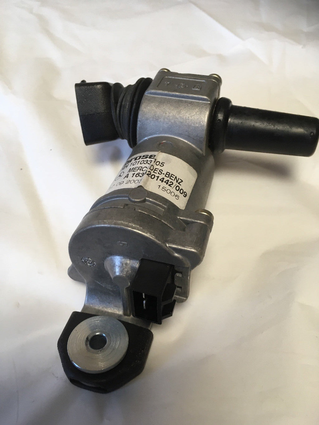 Opening Rear Quarter Right Window Motor 1638201442 From MERCEDES W163