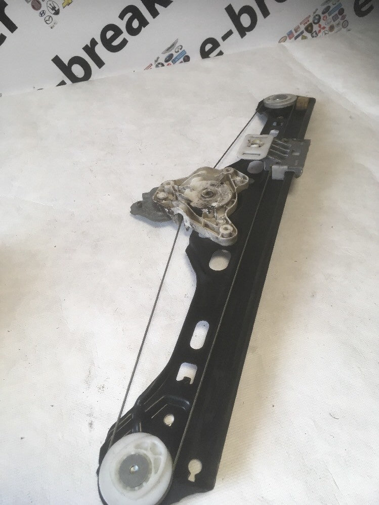 Window Regulator Rear Right Side From a Mercedes C Class W203 00-05