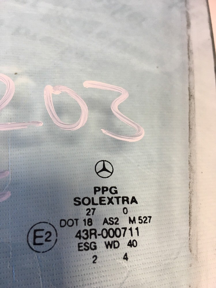 Window Glass Front Left for a Mercedes C Class W203
