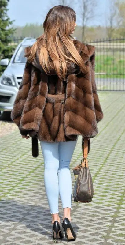 New Elegant Quality Faux Fur Hooded Women's Coat For Winter