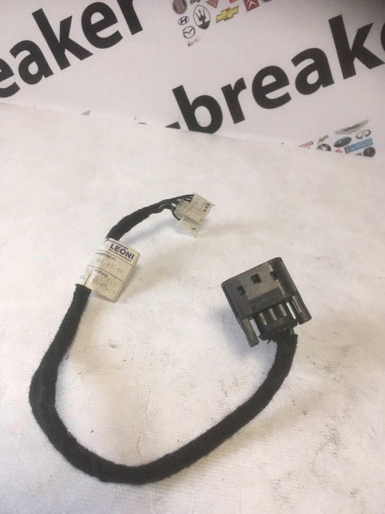 Electric Window Motor Plug Loom Front Right From a Mercedes C Class W203 00-05
