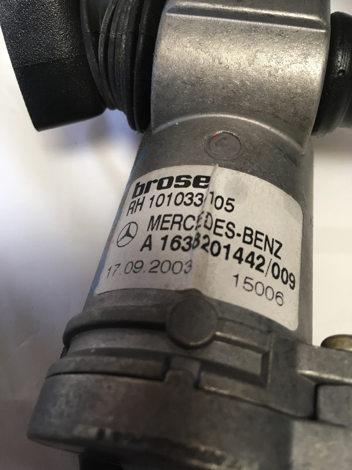 Opening Rear Quarter Right Window Motor 1638201442 From MERCEDES W163