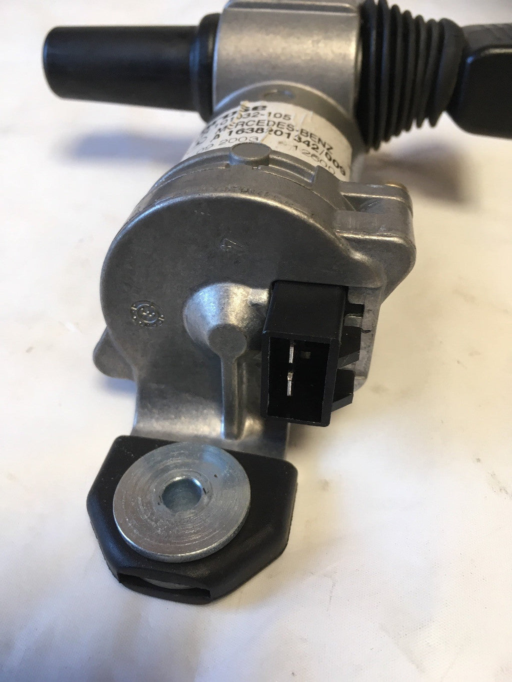Opening Rear Quarter Left Window Motor 1638201342 From MERCEDES W163