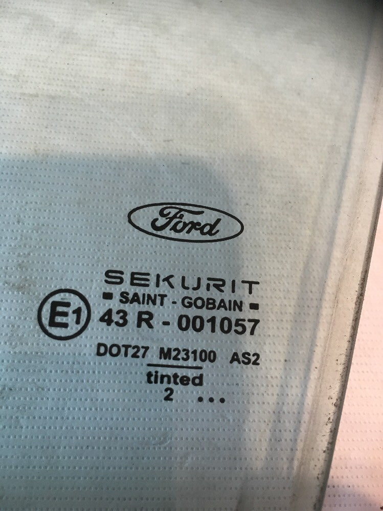 Door Window Glass Front Left Side for a Ford Focus Ghia X 2.0 Mk1