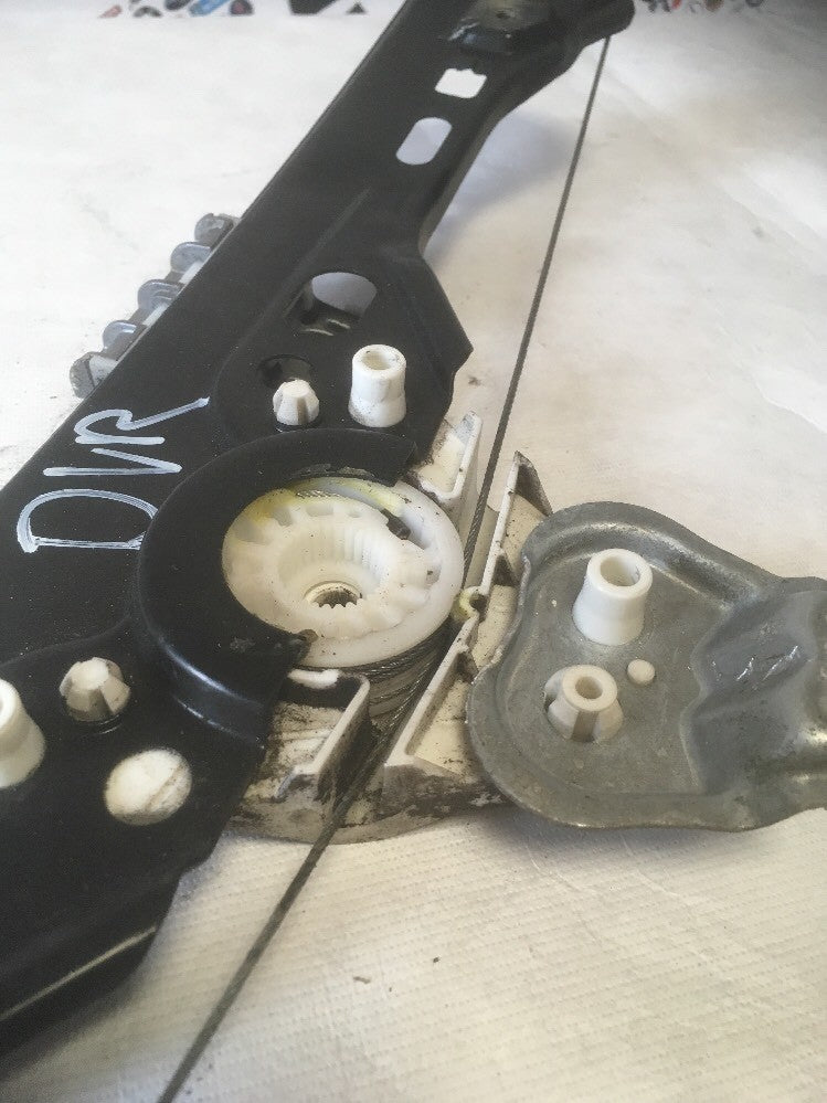 Window Regulator Rear Right Side From a Mercedes C Class W203 00-05
