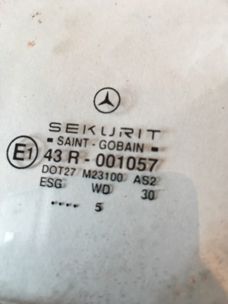 Window Glass Rear Quarter Light Left N/S for MERCEDES BENZ C CLASS W202