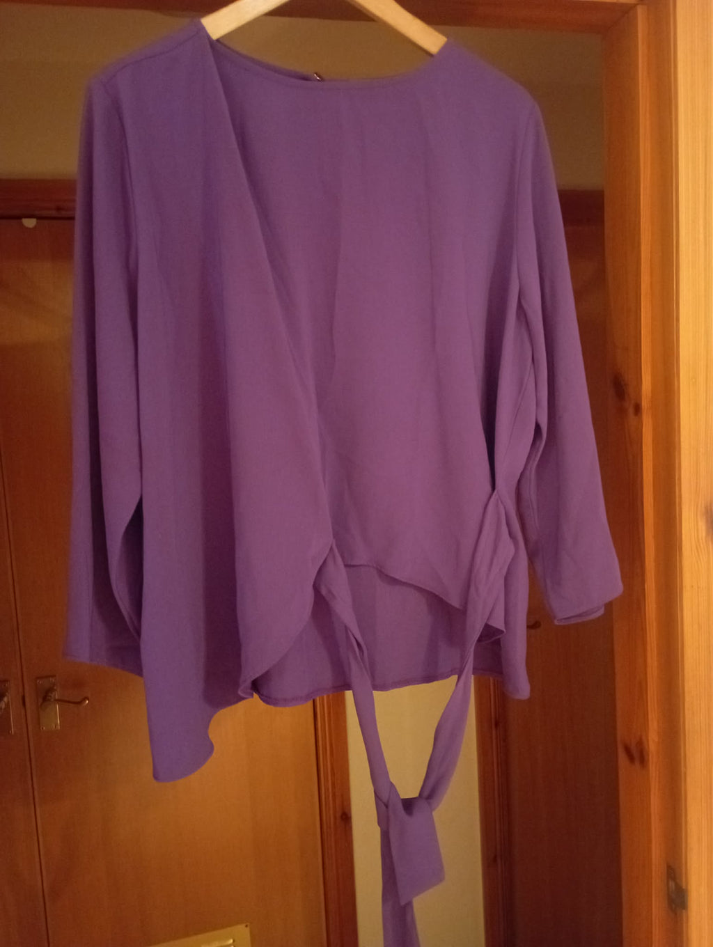 WOMEN'S PRIMARK PURPLE CASUAL SMART TOP (UK16 EU 44 US 12)