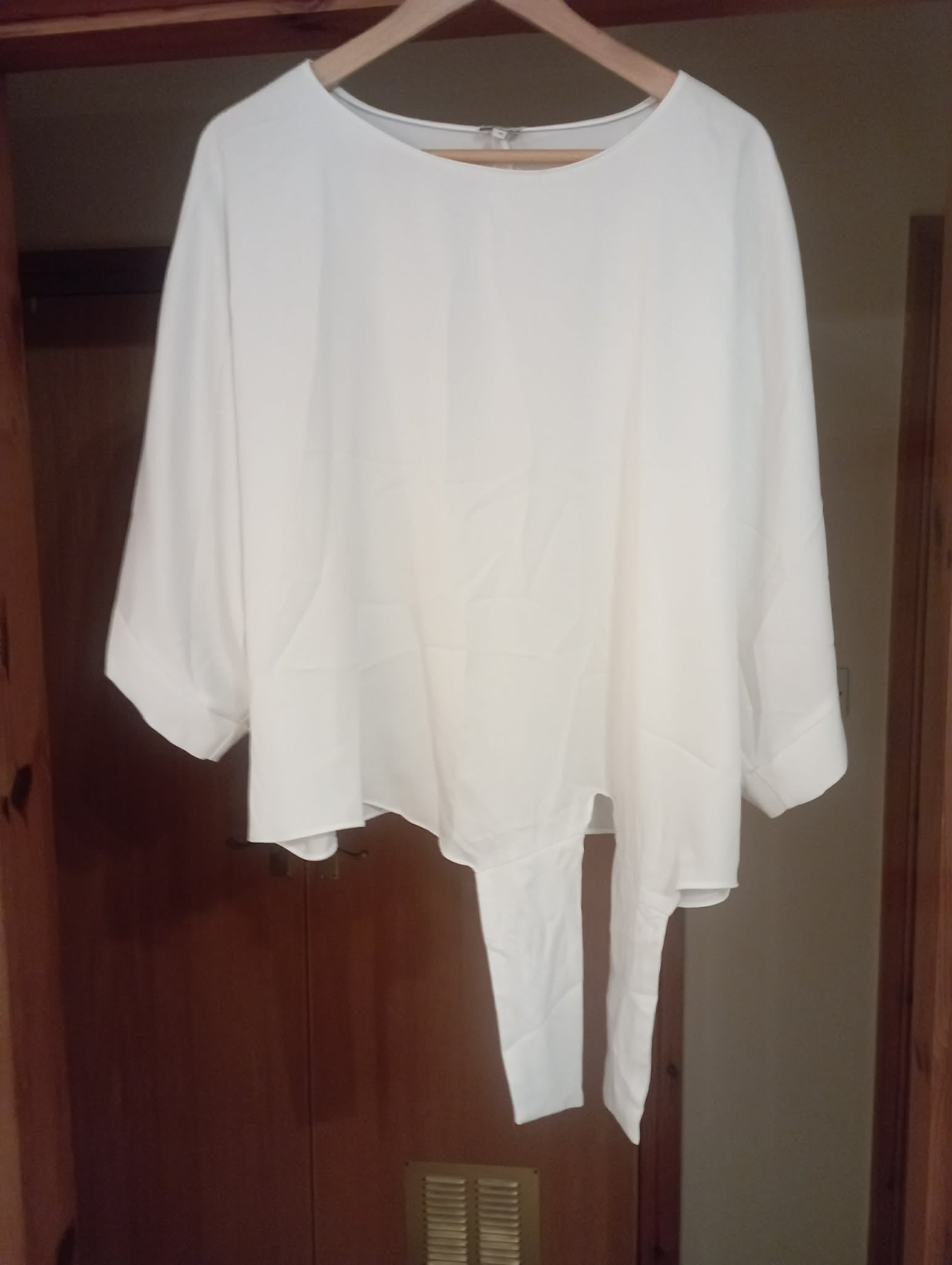 WOMEN'S RIVER ISLAND WHITE SMART CASUAL medium TOP