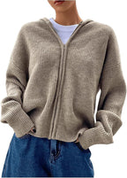 Loose Fitting Casual Cardigan Sweater With A Chunky Knit And Zipper