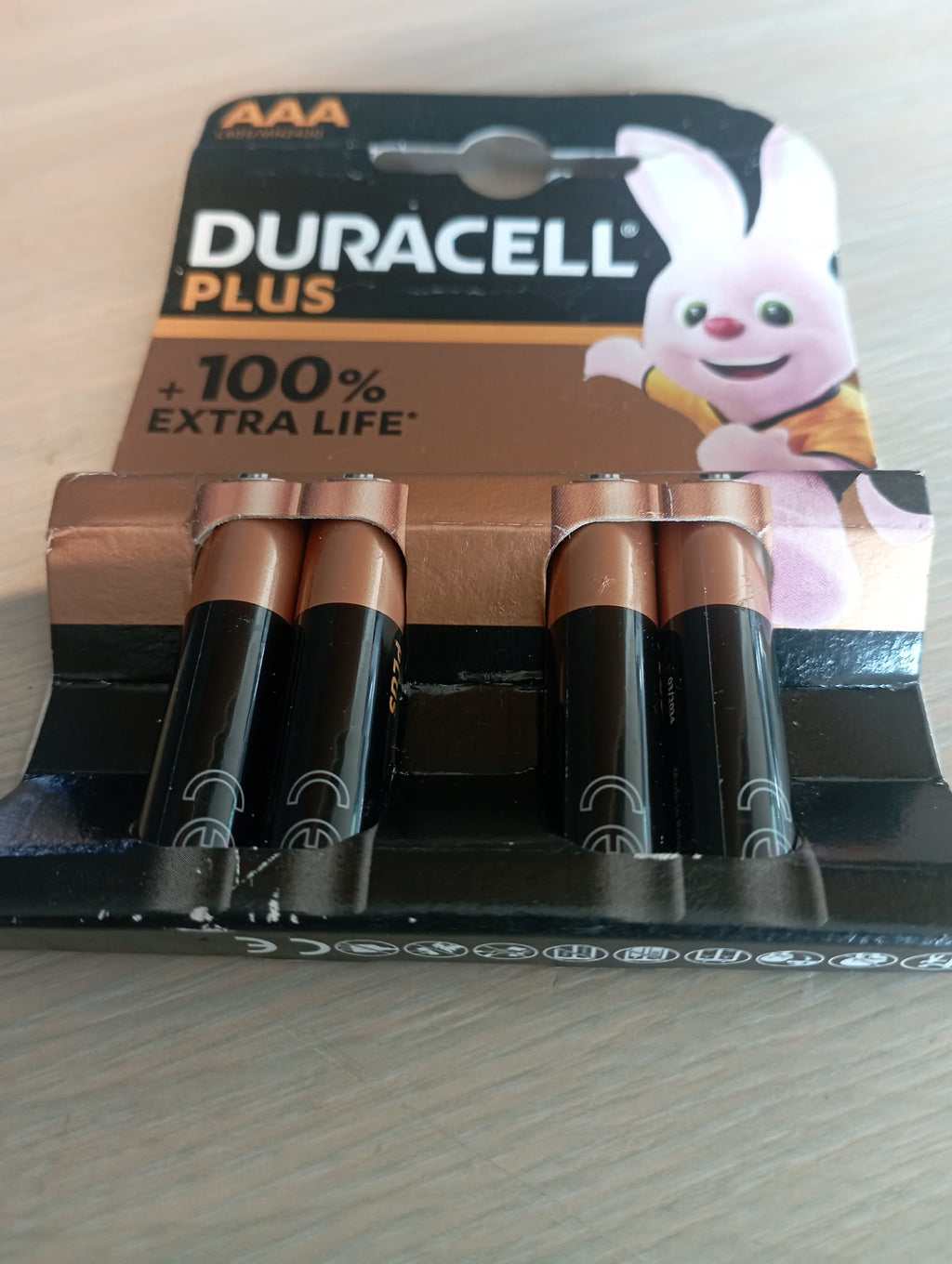 4 AAA DURACELL BATTERIES